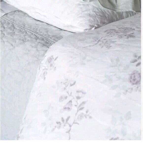 Bella Notte Emma Crib Dust Ruffle Rose Floral Print Linen NWT Winter White - Picture 3 of 8